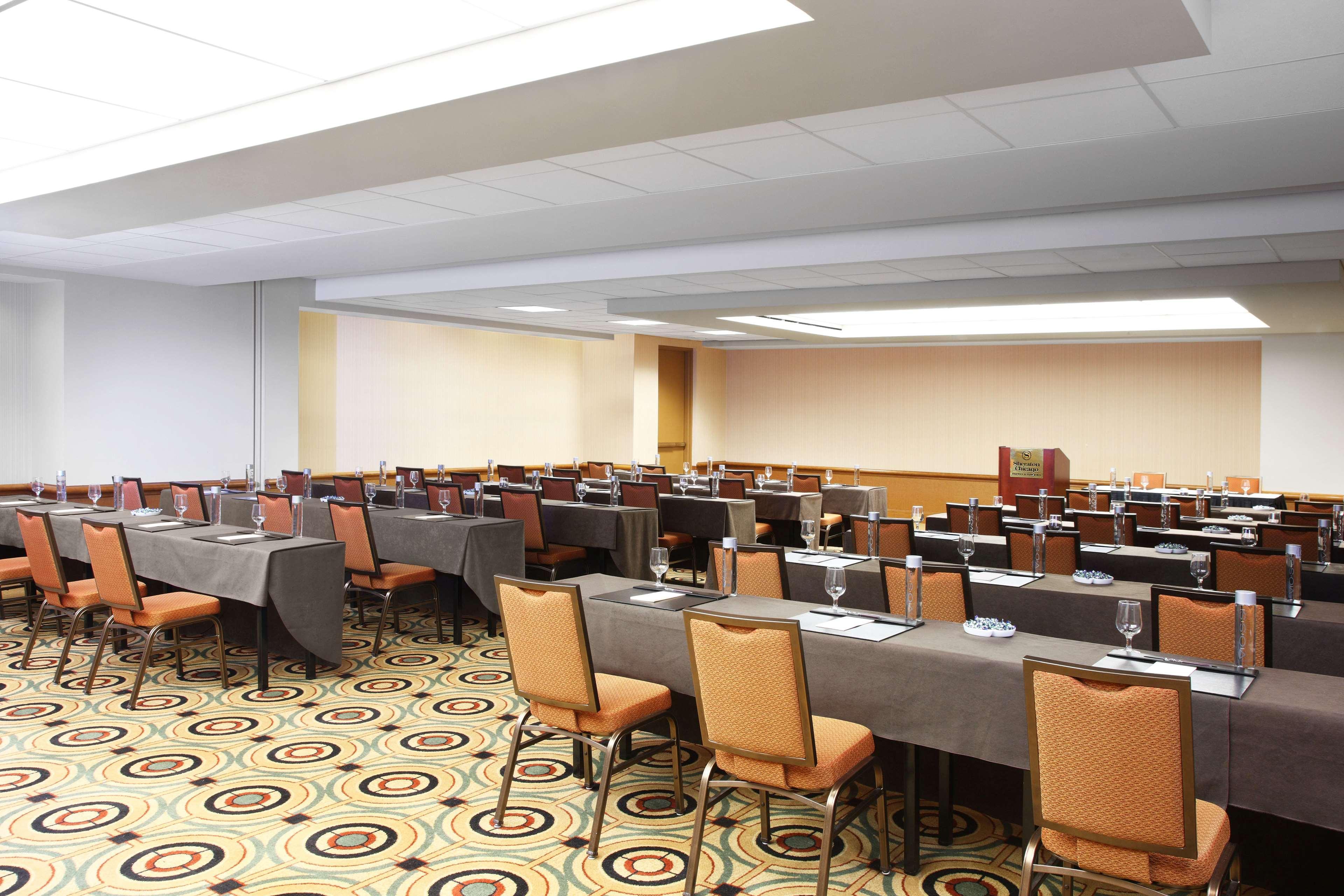 Sheraton Grand Chicago Riverwalk Exterior foto