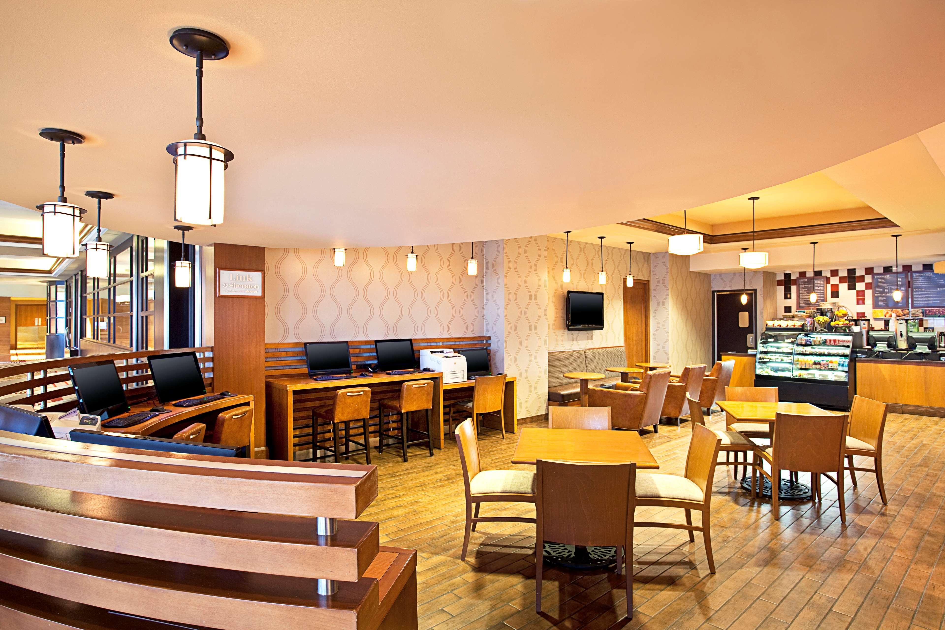Sheraton Grand Chicago Riverwalk Exterior foto