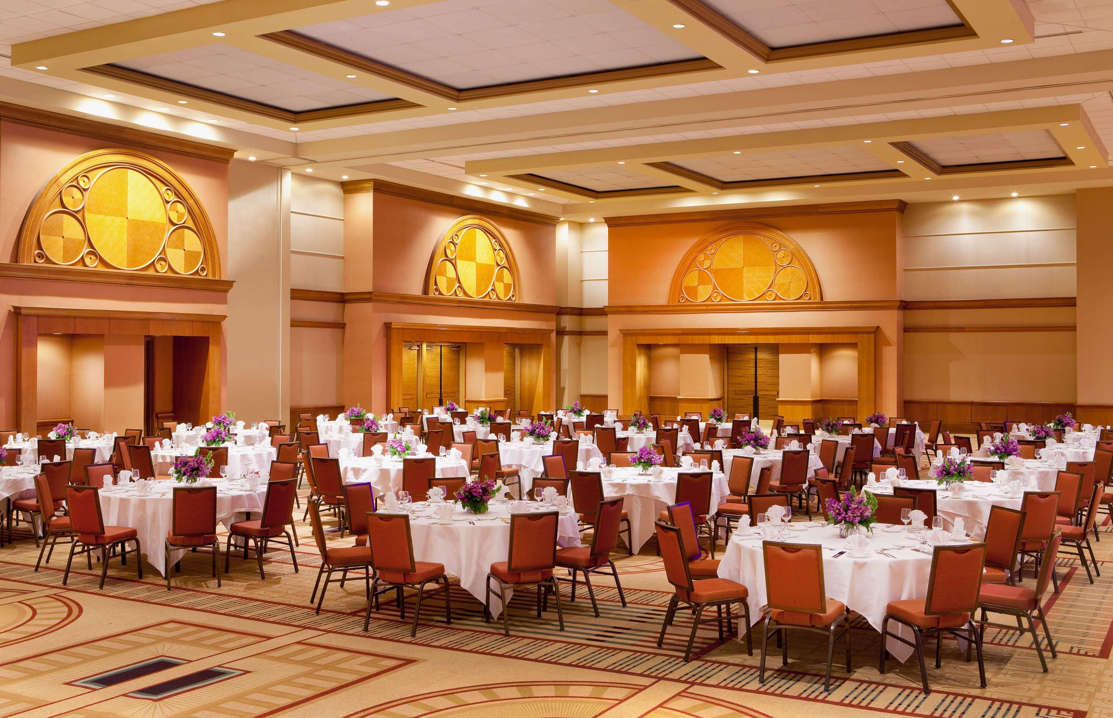 Sheraton Grand Chicago Riverwalk Exterior foto