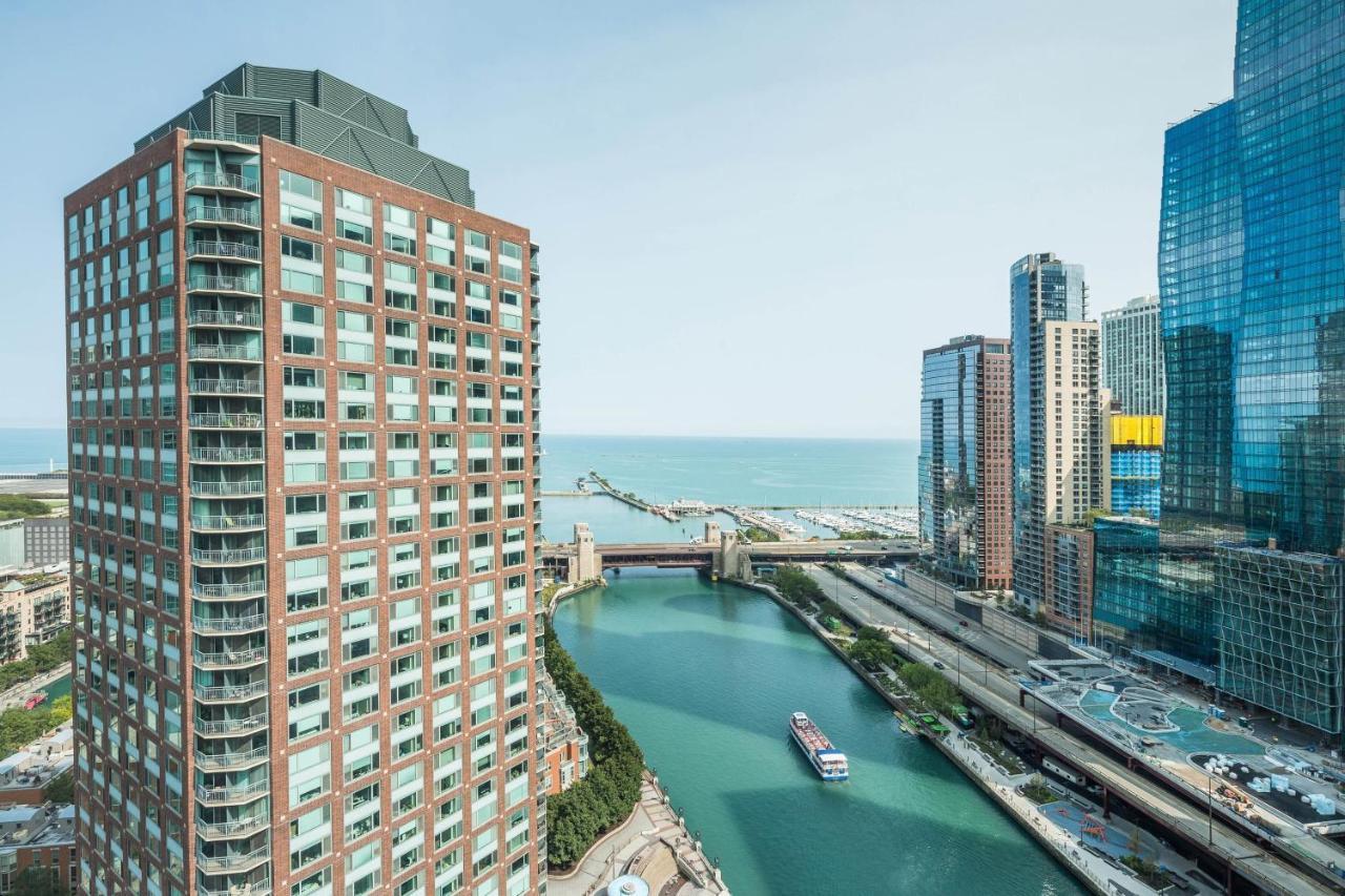 Sheraton Grand Chicago Riverwalk Exterior foto