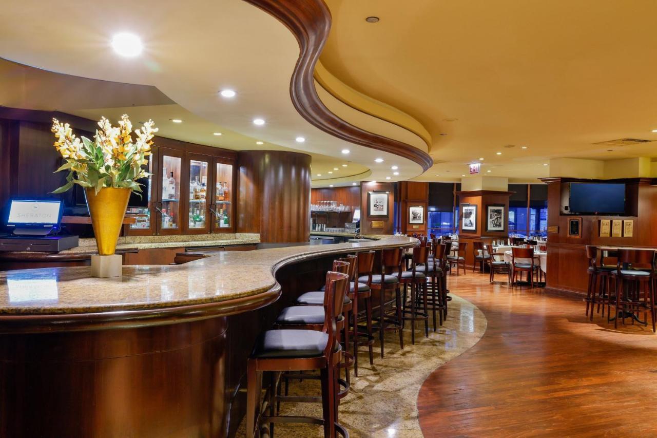 Sheraton Grand Chicago Riverwalk Exterior foto