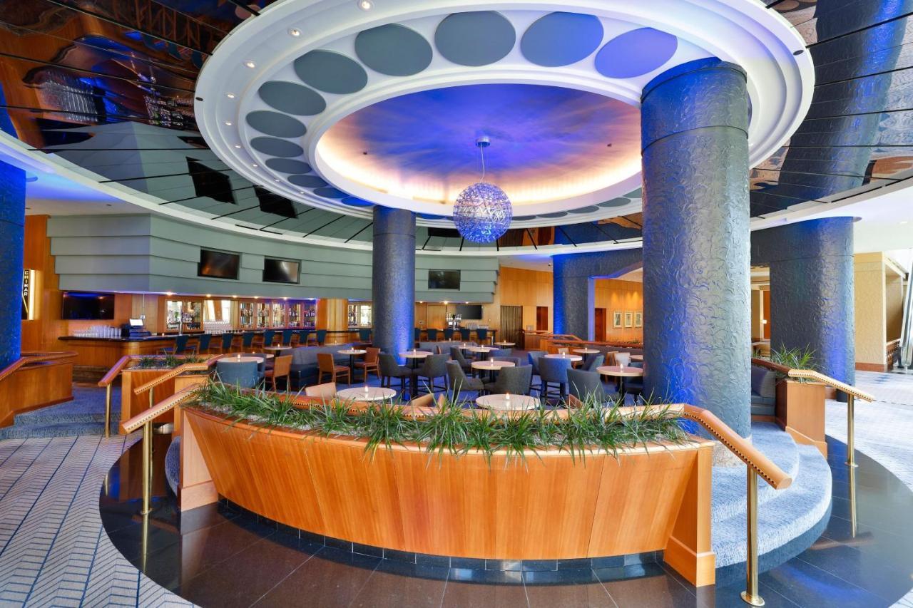 Sheraton Grand Chicago Riverwalk Exterior foto