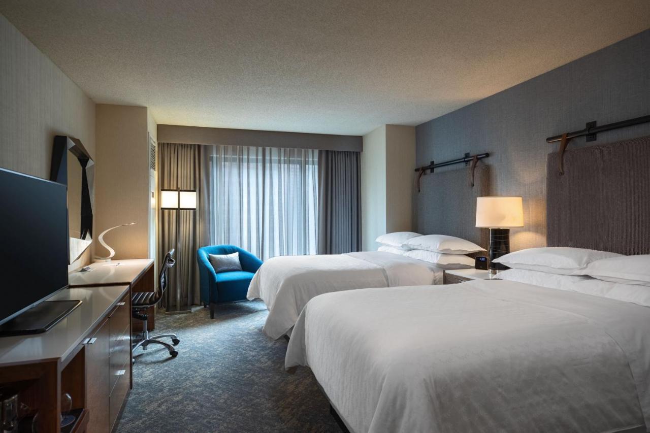 Sheraton Grand Chicago Riverwalk Exterior foto