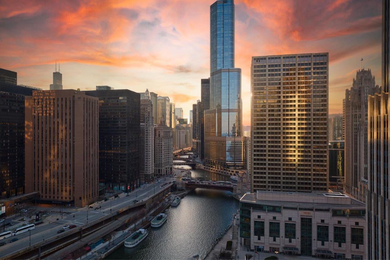 Sheraton Grand Chicago Riverwalk Exterior foto